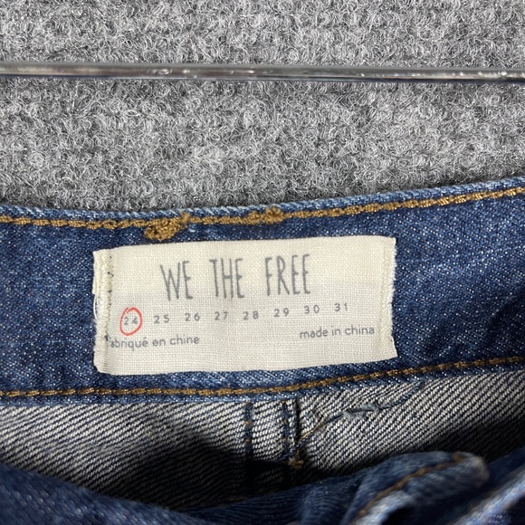 We The Free Distressed Frayed Hem Dark Wash Blue Cutoff Jean Short Size 24 #1244 - Picture 3 of 8
